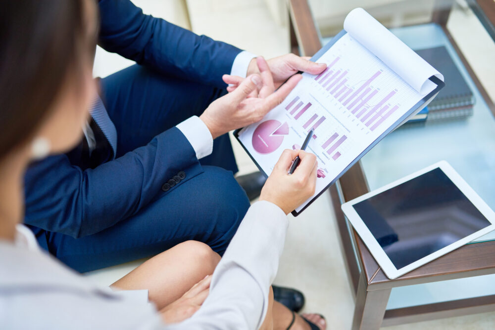 Questions to Ask an SEO Company Before You Sign a Contract: A Peak Marketing Guide