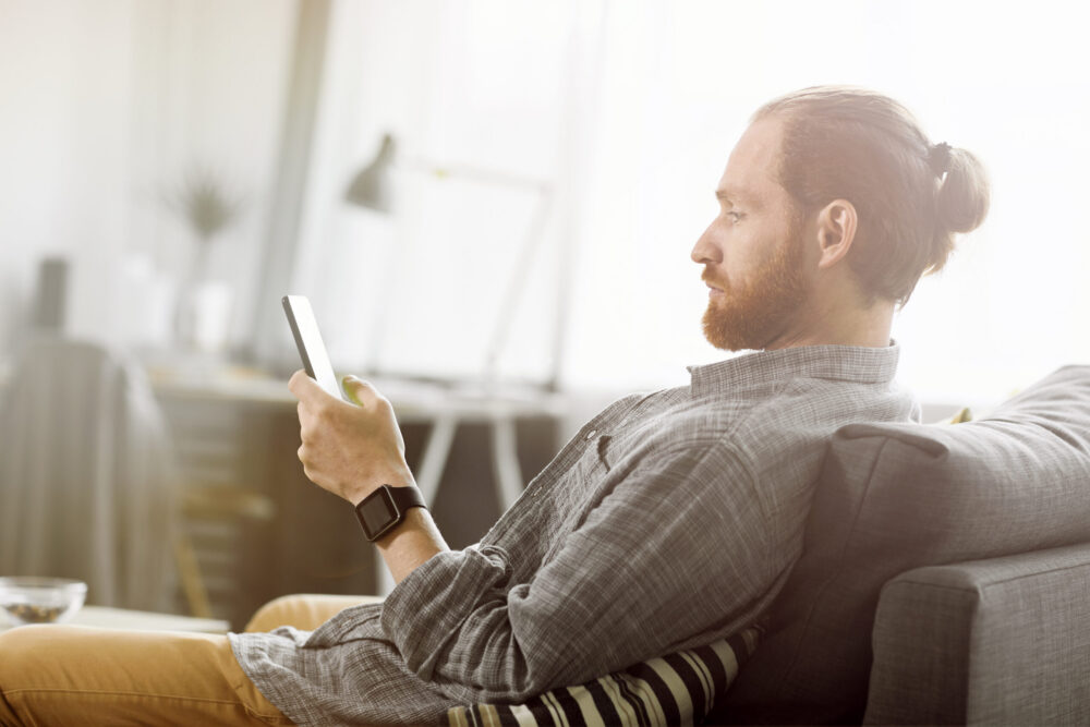 How to Choose Which AI Prompts to Track for AEO